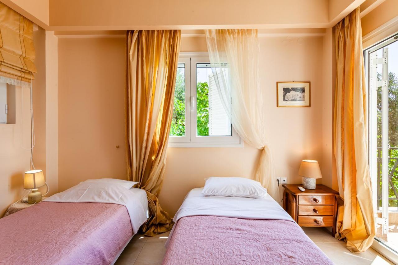 Verga Majestic Sunsets - Elegant & Secluded Retreat Kalamata Zewnętrze zdjęcie